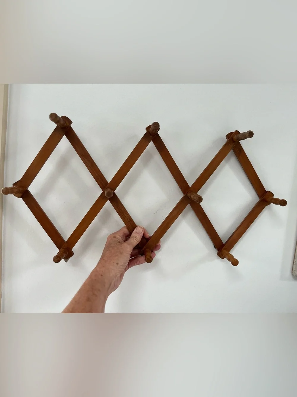 Vintage Wooden Adjustable Accordion Wall Rack - Warm Maple Brown